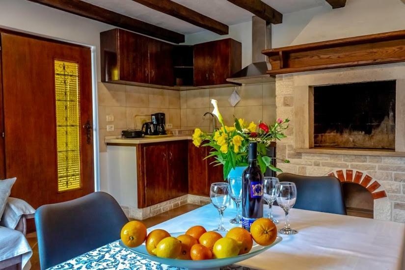 Apartment Katia Пула Екстериор снимка